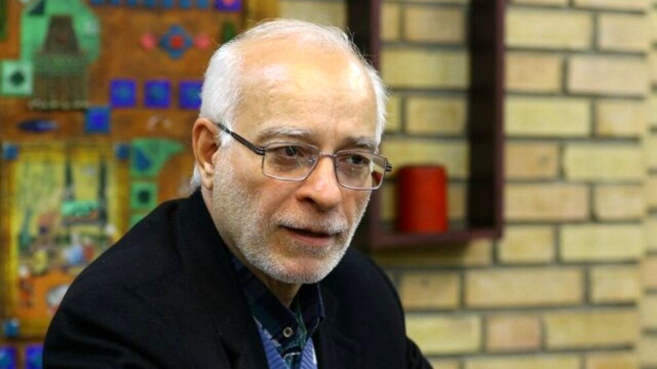بهشتی‌پور: مذاکره به زبان فارسی تنها یک عیب دارد