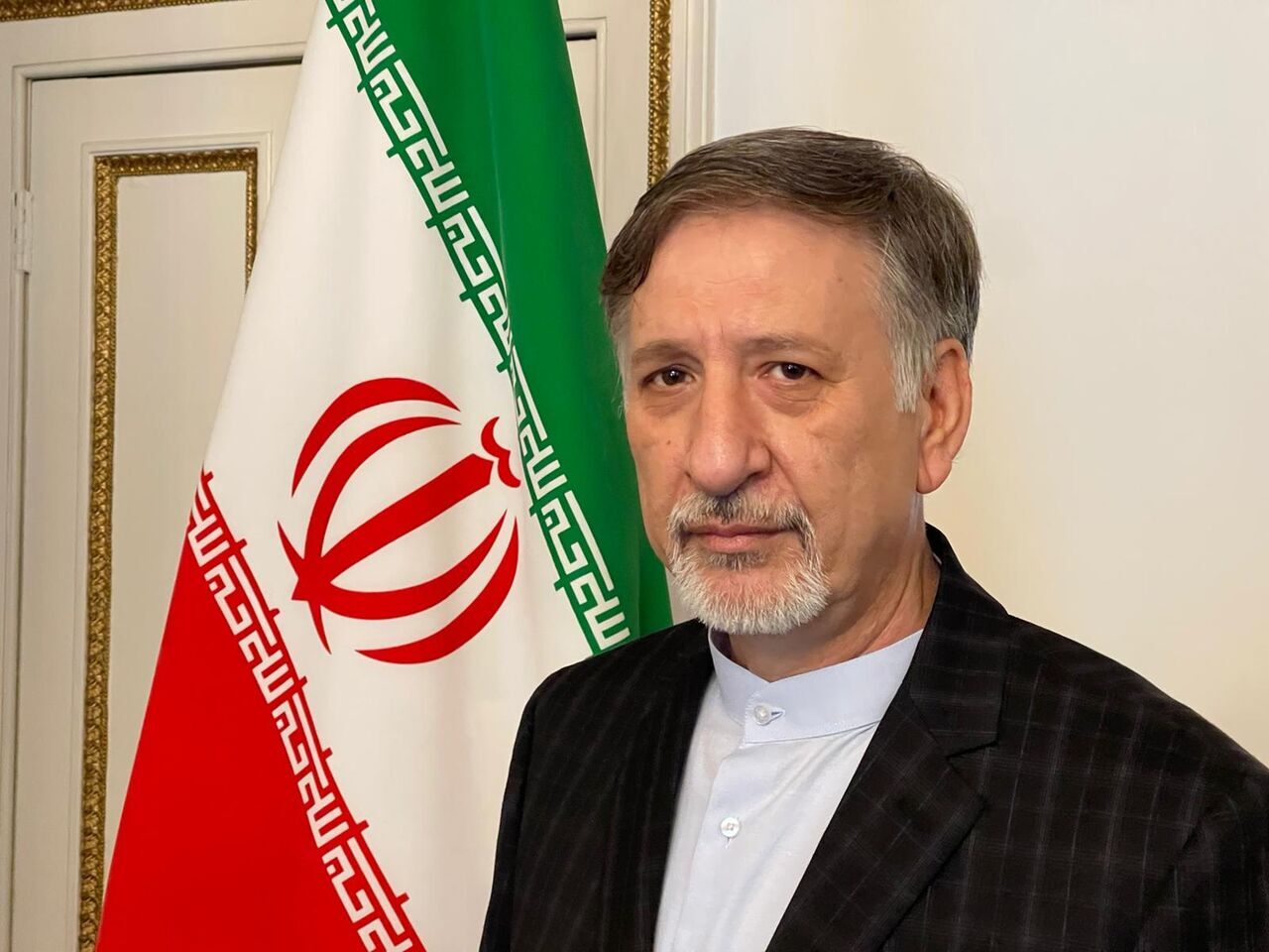 روایت جوان از “جشن خارج از شئون و برکناری سفیر”