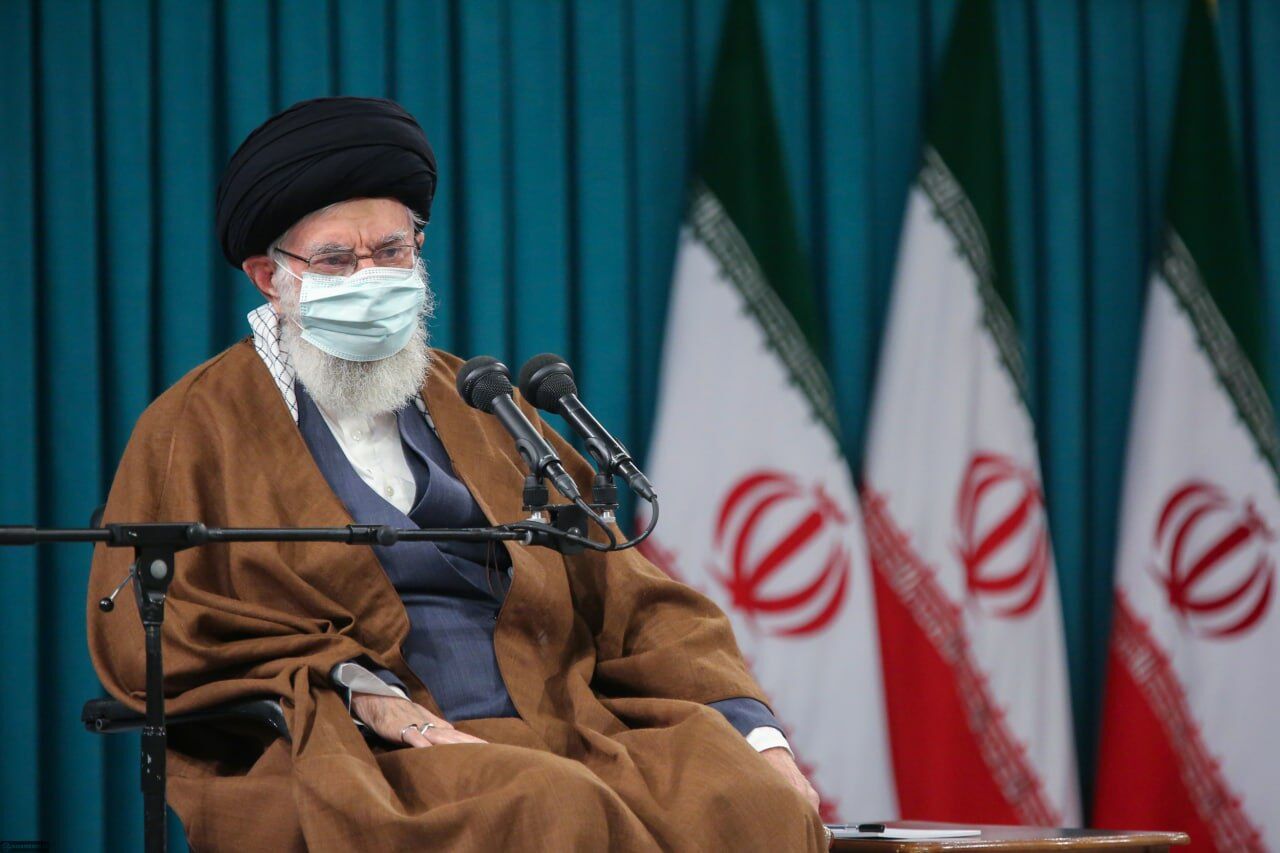 رهبر انقلاب:مذاکره‎‌کنندگان انقلابی، مؤمن و پر جدّ و جهدند
