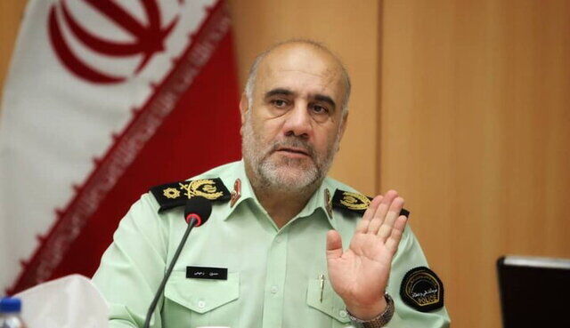 رئیس پلیس تهران: سگ‌گردانی در معابر جرم است