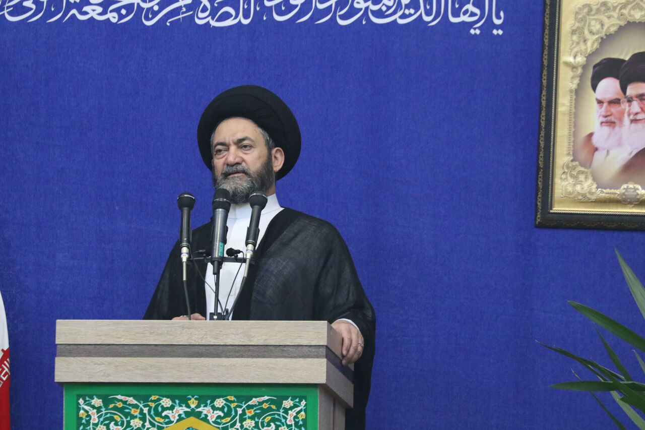 امام جمعه اردبیل: دولت آذربایجان به تعهدات خود احترام بگذارد