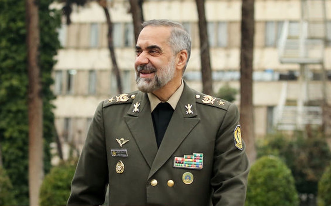واکنش ایران به استقرار ناوشکن و جنگنده‌های آمریکایی در تنگه هرمز