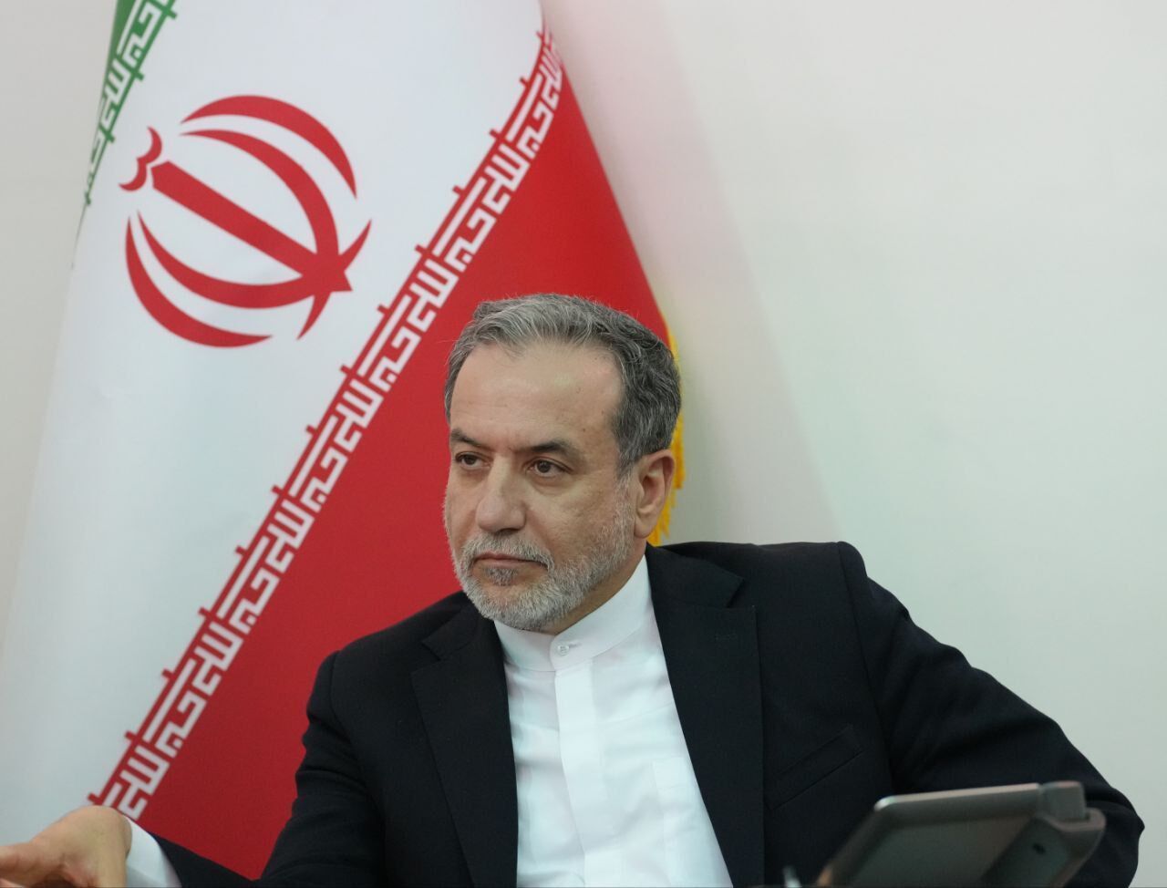 عراقچی: به دنبال مدیریت تخاصم با آمریکا هستیم نه رفع آن