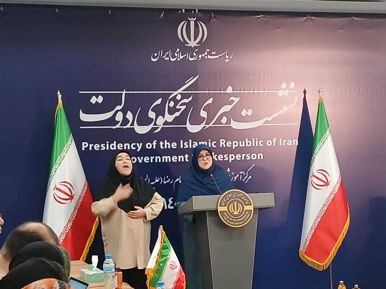 سخنگوی دولت: فقط درباره مسائل هسته‌ای صحبت می‌کنیم با حفظ خط قرمز‌ها