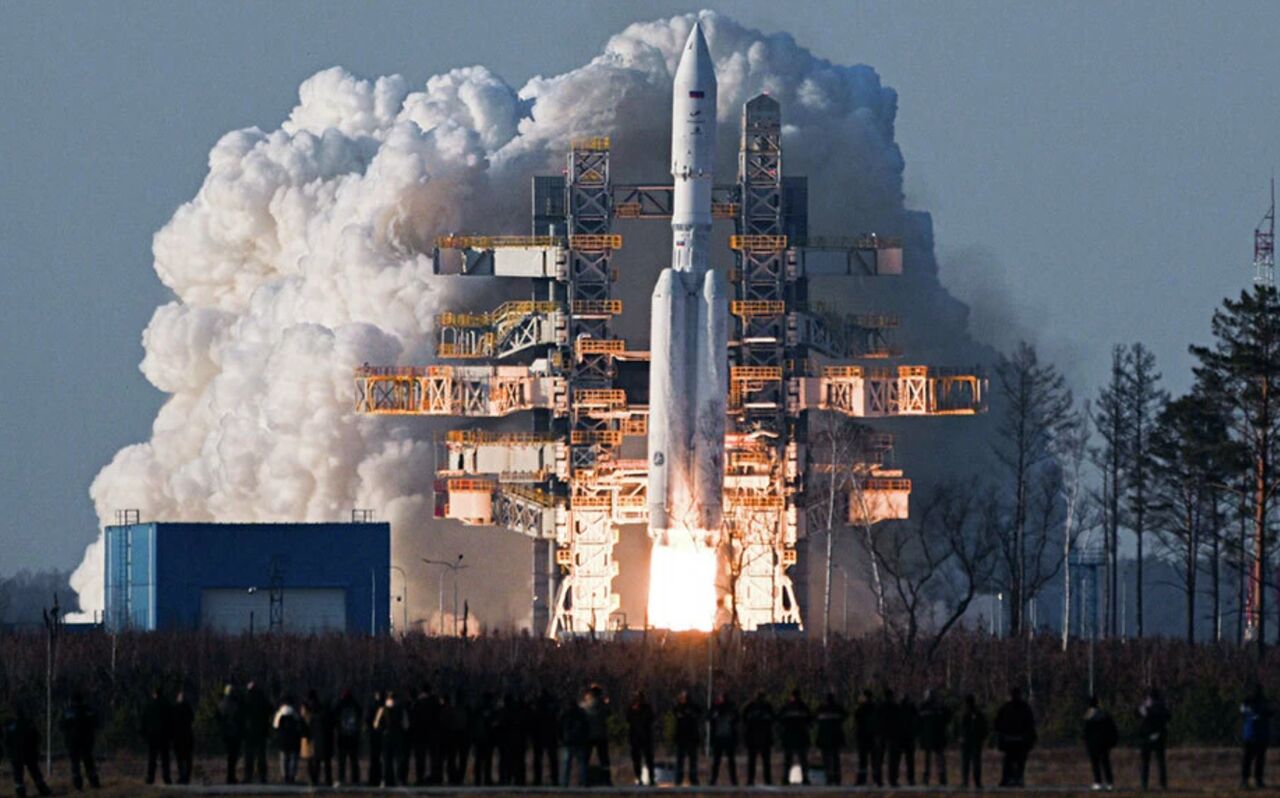 روسیه ماهواره‌های نظامی به فضا پرتاب کرد