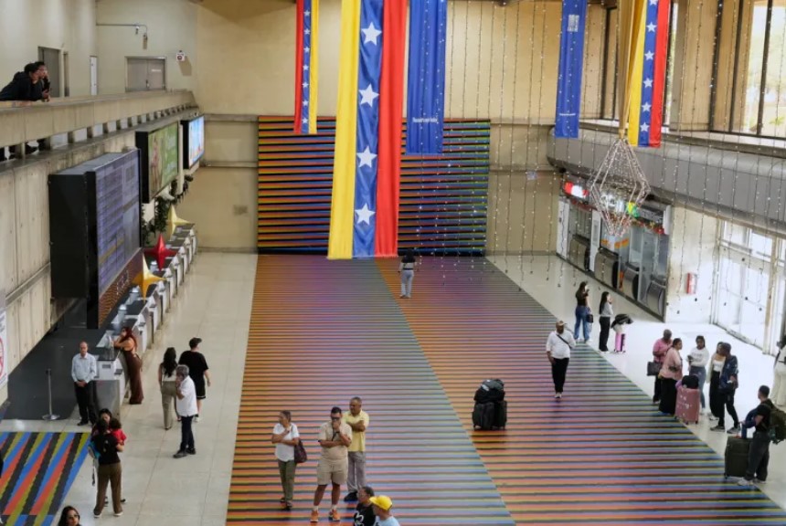 ونزوئلا مجوز فعالیت ۶ شرکت بزرگ هواپیمایی را لغو کرد