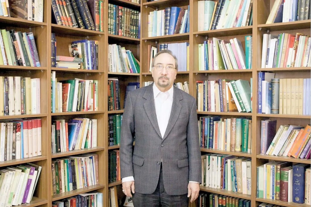 کاتوزیان : من با هر تجاوزی به میهنم مخالفم